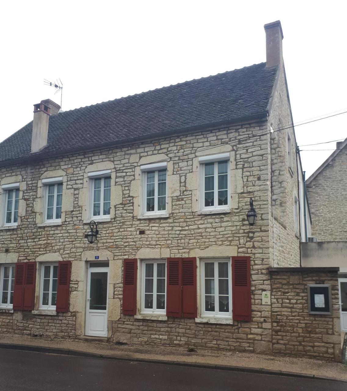 Chambres D'Hotes La Chaumiere Arcy-sur-Cure Exterior photo